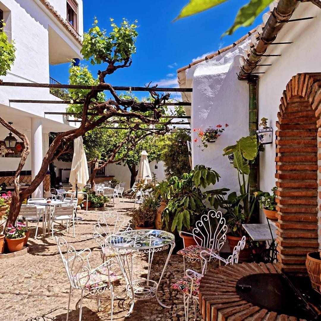 Hotel Rural Verde Oliva Comares Exterior foto